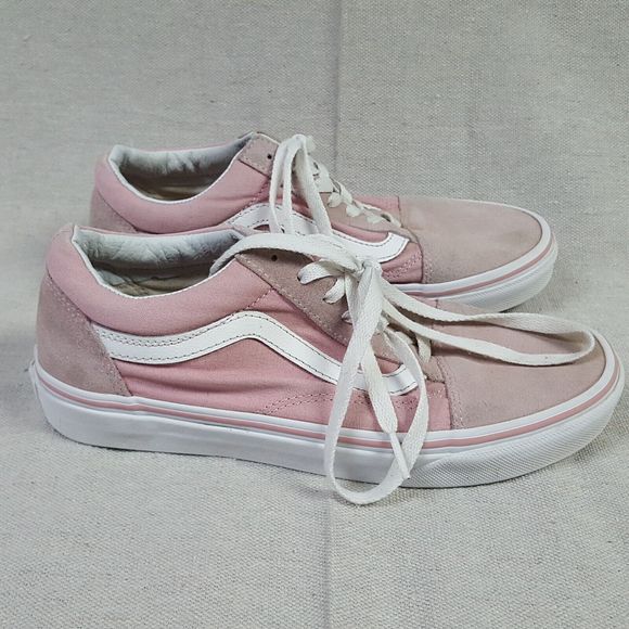 VANS Shoes - Vans Off The Wall Sneakers Womens 7 Pink Suede Canvas 500714 Lace Up Shoes